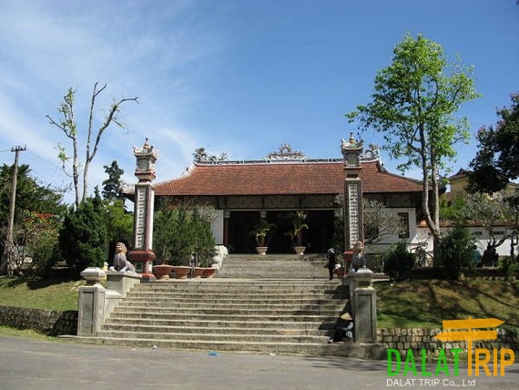 chùa Linh Sơn Đà Lạt