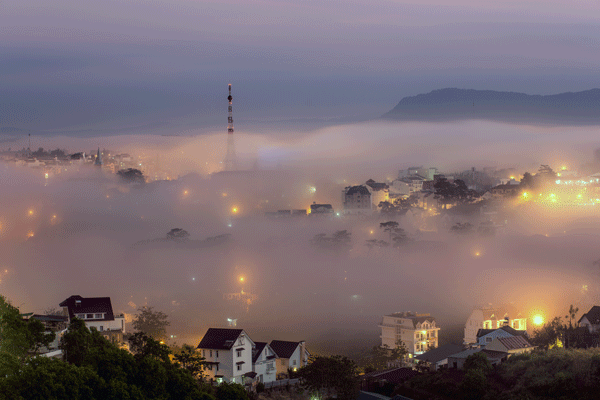 Thành phố Đà Lạt nhìn từ đồi robin cáp treo. Ảnh: Võ Trang