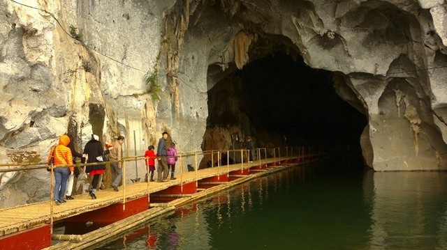the way to Thac Bo cave
